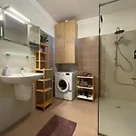 Mezzanine Διαμέρισμα *