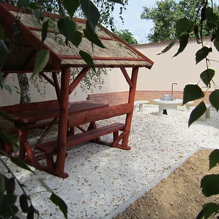 Mezzanine Хевиз